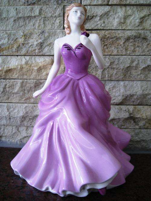 Royal Doulton Figurine, Victoria, figure of the year 2005