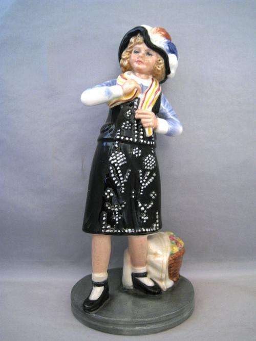 VINTAGE ROYAL DOULTON PEARLY GIRL FIGURINE HN2769