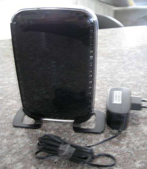 NETGEAR N600 Wi-Fi RANGE EXTENDER MODEL WN2500RP