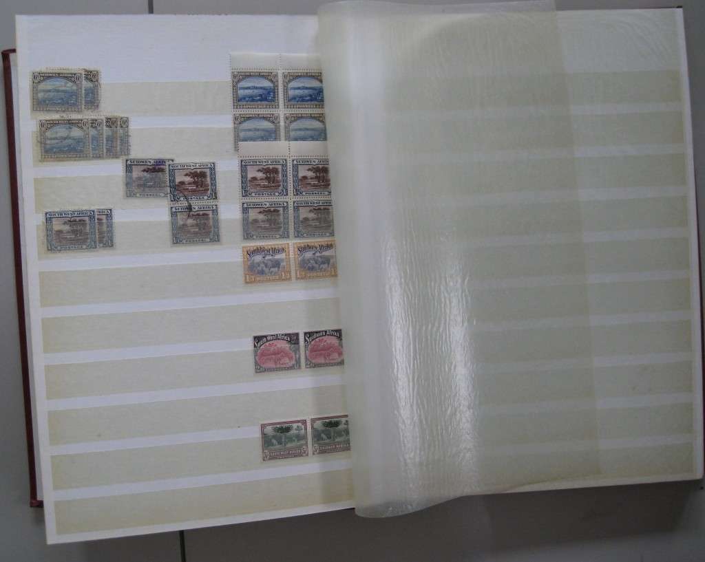 RED STAMP ALBUM 16 PAGES 32 SIDES - SWA MINT and USED - VALUEABLE EARLY (CV R3000)