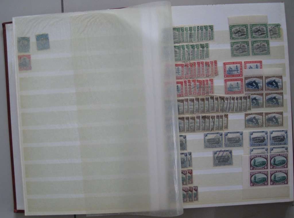 RED STAMP ALBUM 16 PAGES 32 SIDES - SWA MINT and USED - VALUEABLE EARLY (CV R3000)