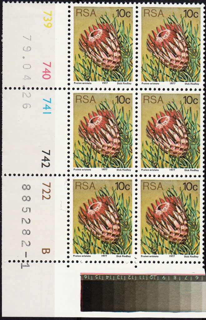 RSA 1979 3rd DEFINITIVE ISSUE 10c MNH CONTROL BLOCKS A + B DATED 26/4/1979 (SACC427)