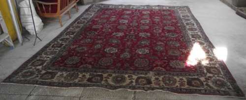 STUNNING HUGE HAND MADE PERSIAN CARPET