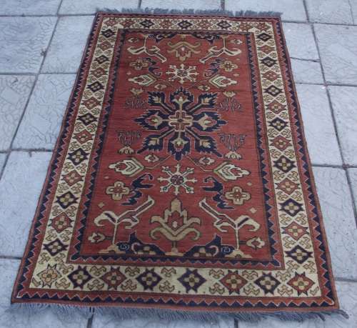 HAND WOVEN PERSIAN RUG  ( KAZAK )