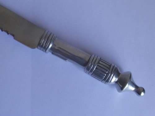 STUNNING CARROL BOYES BREAD KNIFE