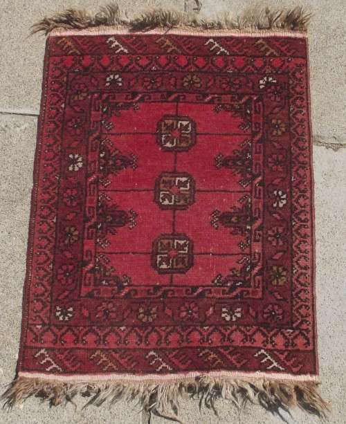 HAND WOVEN PERSIAN RUG