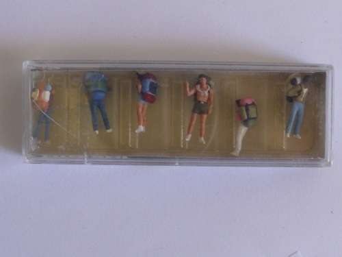 PREISER 10296 YOUNG TRAVELLERS