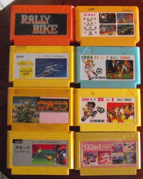8 T.V GAME CARTRIDGES