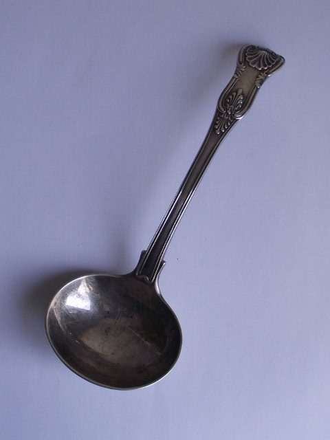 LOVELY LONDON 1836 HALLMARKED STERLING SILVER KINGS PATTERN SAUCE LADLE