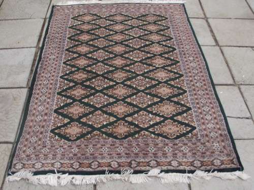 HAND MADE PERSIAN CARPET