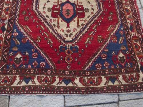 HAND MADE PERSIAN CARPET