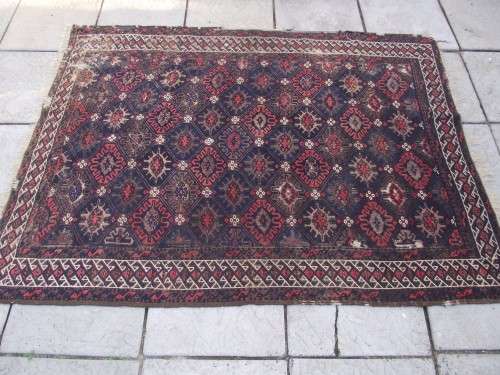 HAND WOVEN PERSIAN RUG