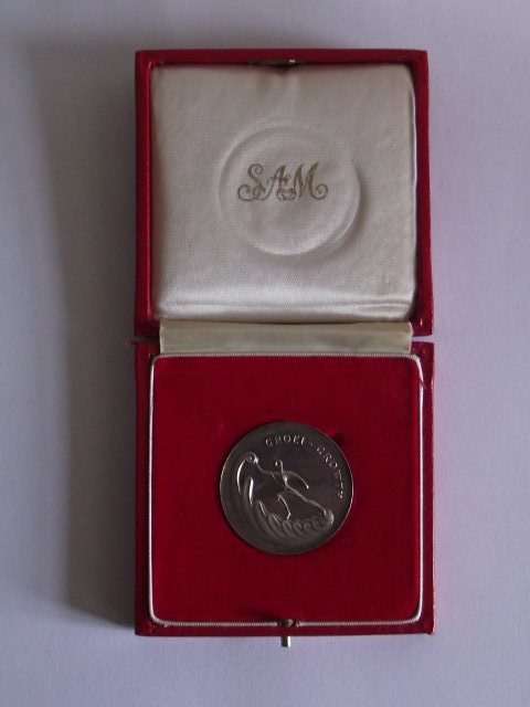 1961 - 1971 GROEI/GROWTH SILVER MEDALLION  #10 Year Commemorative Republic Medallion