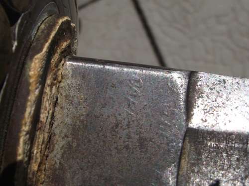 BRITISH  CAVALRY OFFICERS PATTERN SWORD AND  METAL SCABBARD