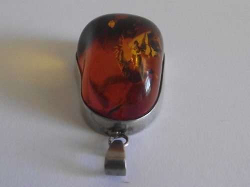 STUNNING CHUNKY STERLING SILVER AND AMBER PENDANT