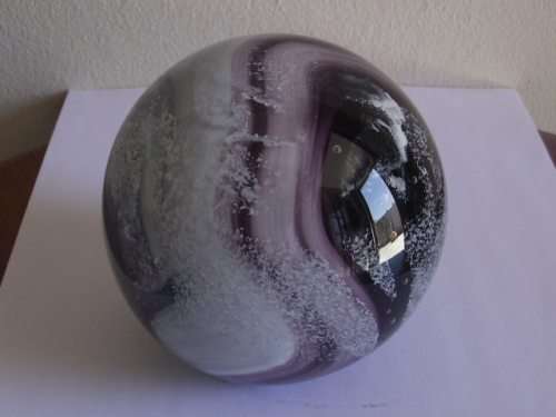 LARGE BEAUTIFUL ART GLASS PAPERWEIGHT WITH STUNNING SWIRLED DESIGN