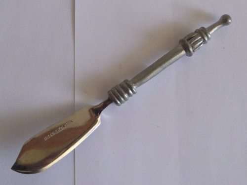 CARROL BOYES FISH/BUTTER KNIFE