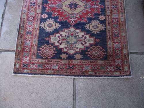 HAND WOVEN PERSIAN CARPET