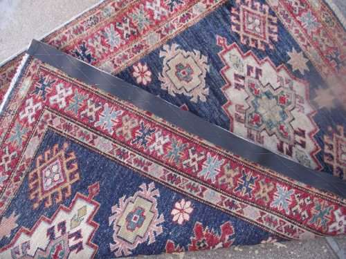 HAND WOVEN PERSIAN CARPET