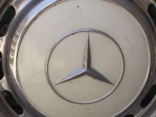2 X VINTAGE MERCEDES BENZ WHEEL HUB CAPS