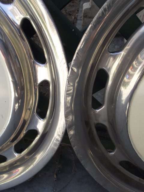 2 X VINTAGE MERCEDES BENZ WHEEL HUB CAPS