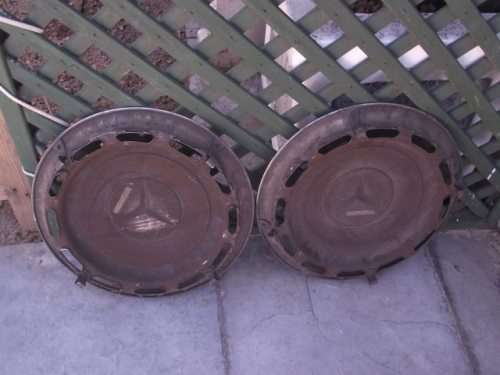 2 X VINTAGE MERCEDES BENZ WHEEL HUB CAPS