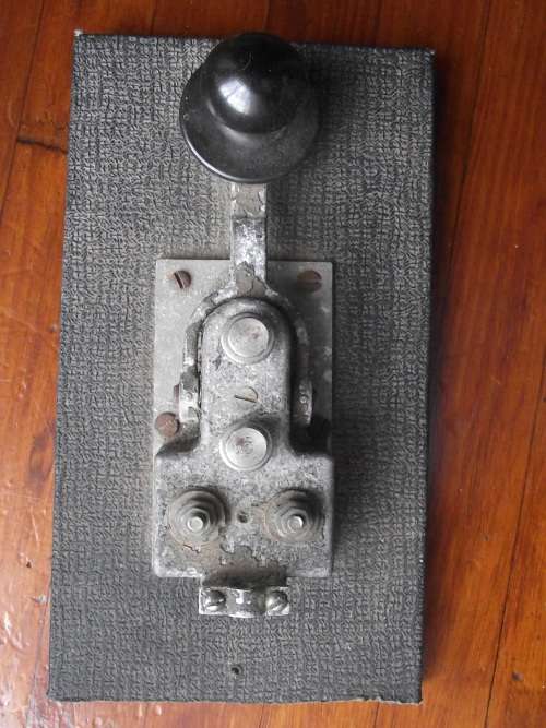 Vintage Unmarked Hand Key Morse Code Telegraph Ham Radio