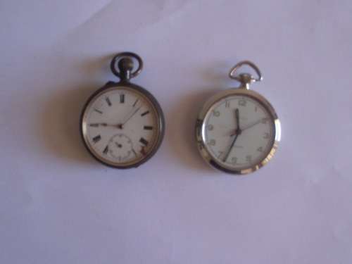 2 X VINTAGE MECHANICAL POCKET WATCHES FOR SPARES AND REPAIRS