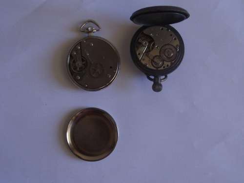 2 X VINTAGE MECHANICAL POCKET WATCHES FOR SPARES AND REPAIRS