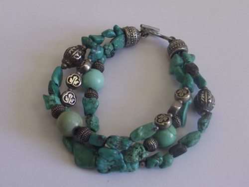 BEAUTIFUL TURQUOISE AND WHITE METAL MULTI-STRAND BRACELET