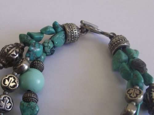 BEAUTIFUL TURQUOISE AND WHITE METAL MULTI-STRAND BRACELET