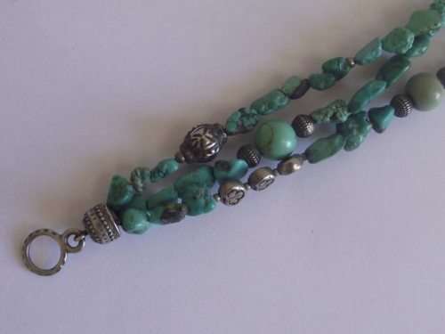 BEAUTIFUL TURQUOISE AND WHITE METAL MULTI-STRAND BRACELET