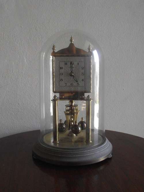 Kundo Square faced  Anniversary Clock