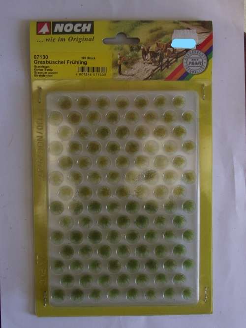 NOCH HO SCALE GRASS TUFTS --- 07130