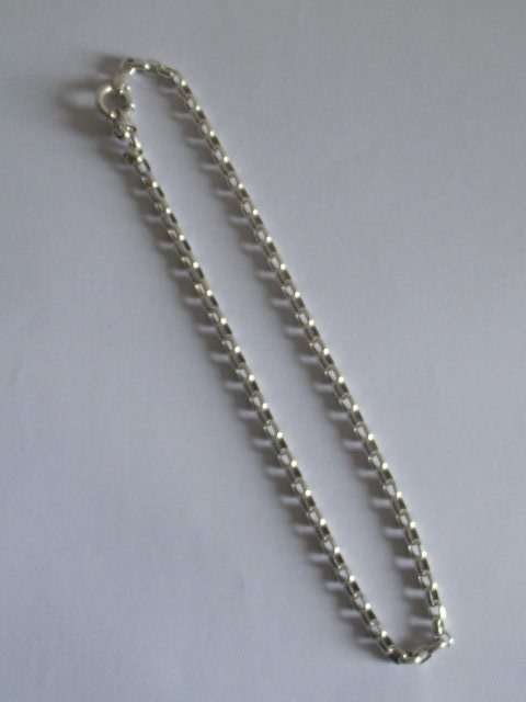 LOVELY ITALIAN STERLING SILVER NECKLACE