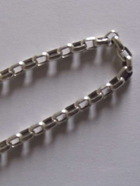 LOVELY ITALIAN STERLING SILVER NECKLACE