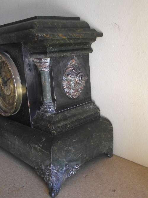 EN WELCH MANTEL CLOCK FORESTVILLE CONN U.S.A