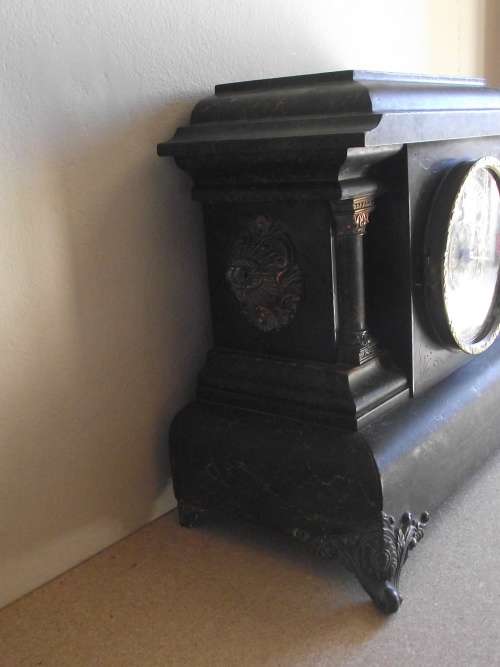 EN WELCH MANTEL CLOCK FORESTVILLE CONN U.S.A
