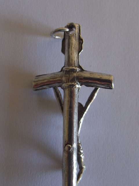 AMAZING VINTAGE STERLING SILVER CRUCIFIX