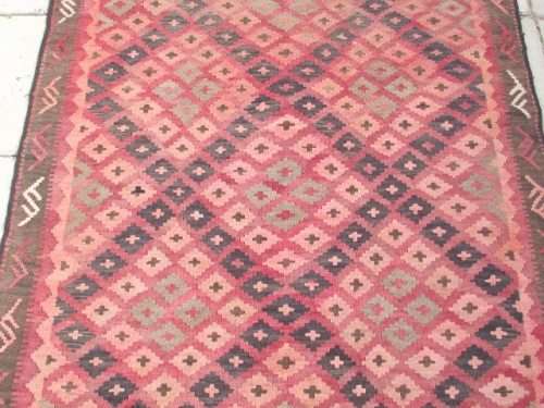 HAND WOVEN KILIM CARPET