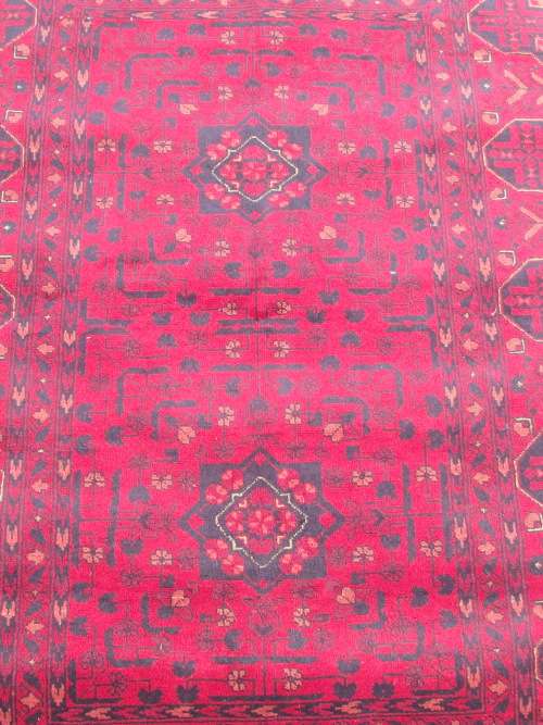 AMAZING HAND WOVEN PERSIAN CARPET