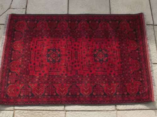 AMAZING HAND WOVEN PERSIAN CARPET