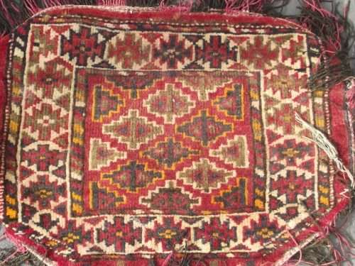 SMALL HAND WOVEN PERSIAN RUG