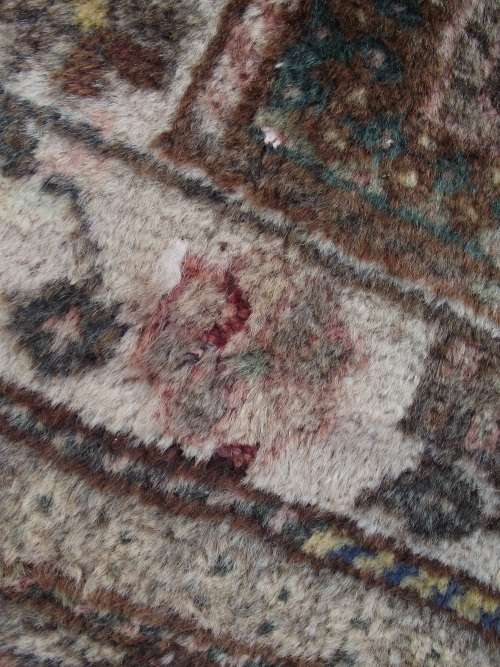 LARGE HAND WOVEN PERSIAN CARPET