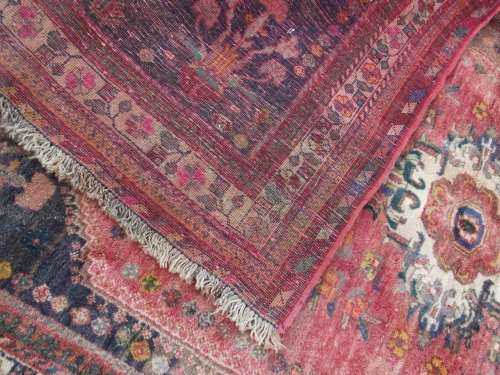 LARGE HAND WOVEN PERSIAN CARPET