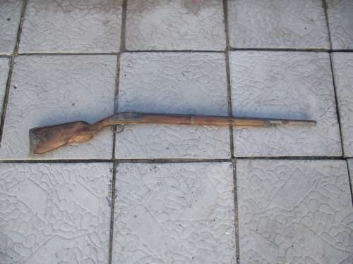 REPLICA FLINT LOCK RIFLE  ----- STAMPED PARIS