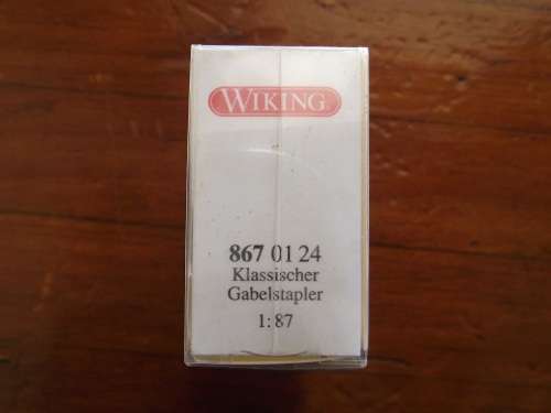 WIKING HO SCALE FORKLIFT --- 8670124