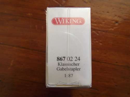 WIKING HO SCALE FORKLIFT --- 8670124