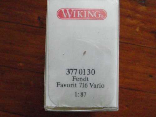 WIKING HO SCALE TRACTOR --- 3770130