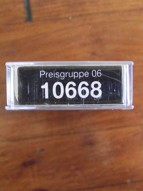 PREISER HO  SCALE ON VACATION --- 10668